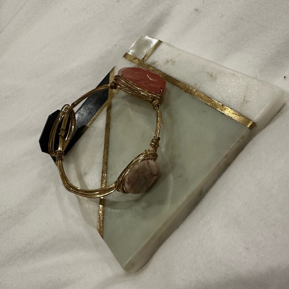 Stone and wire bangle bracelet - Picture 2 of 3